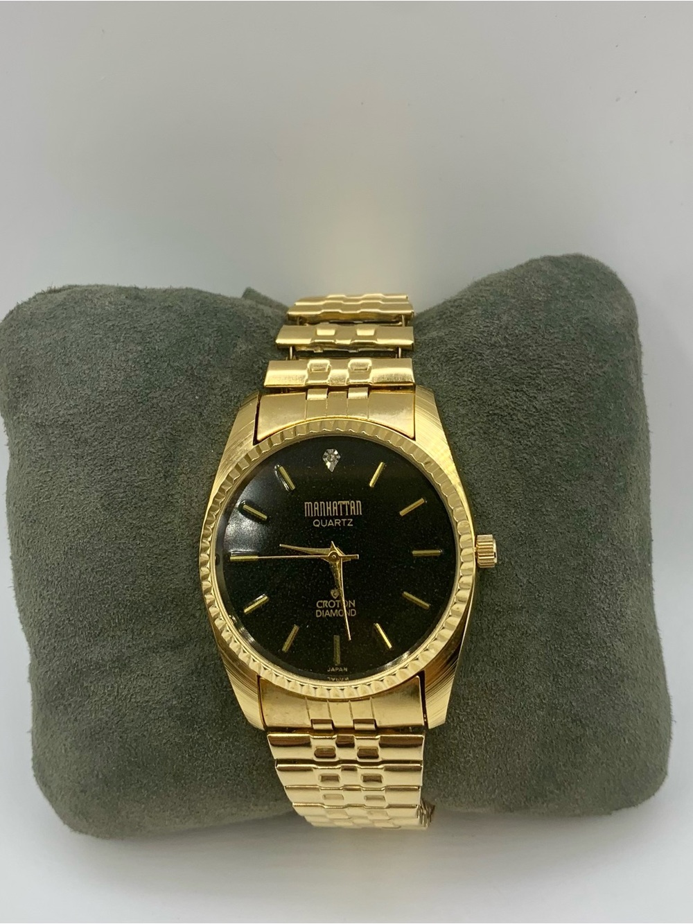 Vintage 1980s Croton Manhattan Diamond Men”s watch